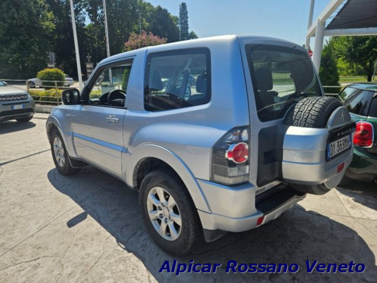 Mitsubishi Pajero 3.2 DI-D 16V 3p. Intense DPF (10)