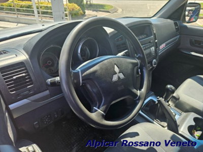 Mitsubishi Pajero 3.2 DI-D 16V 3p. Intense DPF (13)