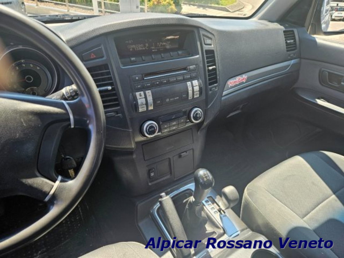 Mitsubishi Pajero 3.2 DI-D 16V 3p. Intense DPF (14)