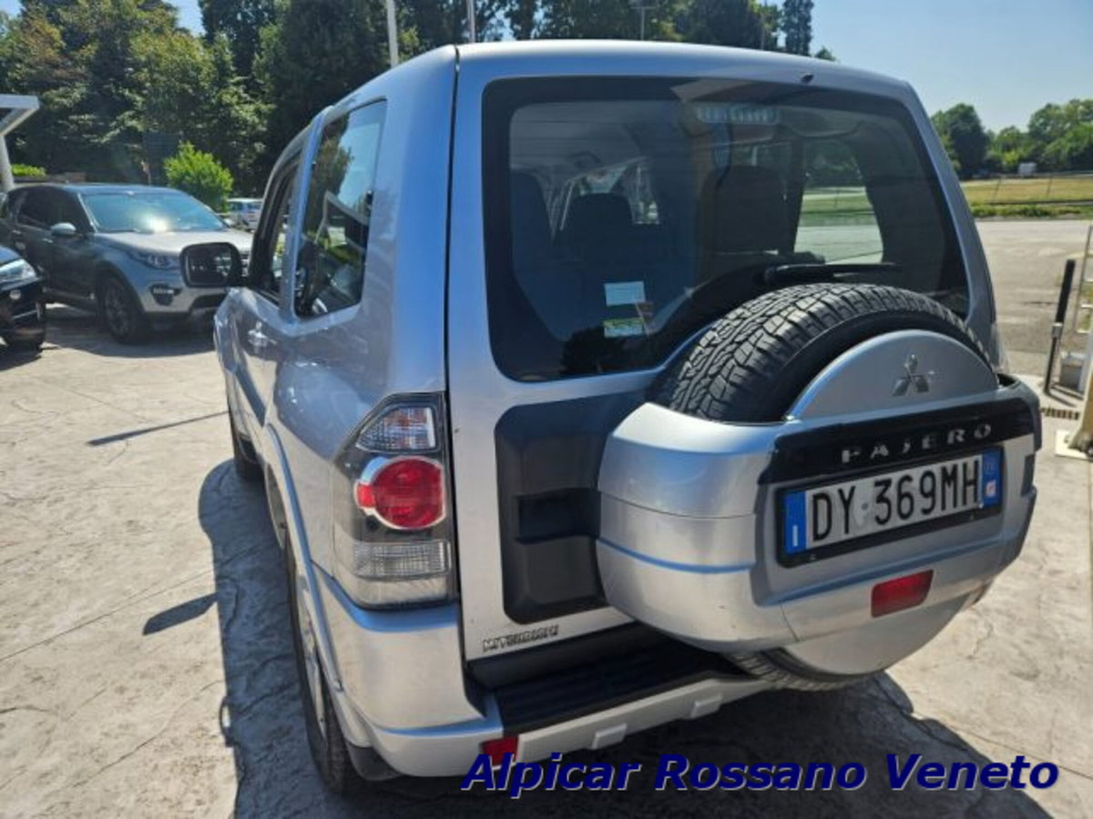 Mitsubishi Pajero 3.2 DI-D 16V 3p. Intense DPF (8)