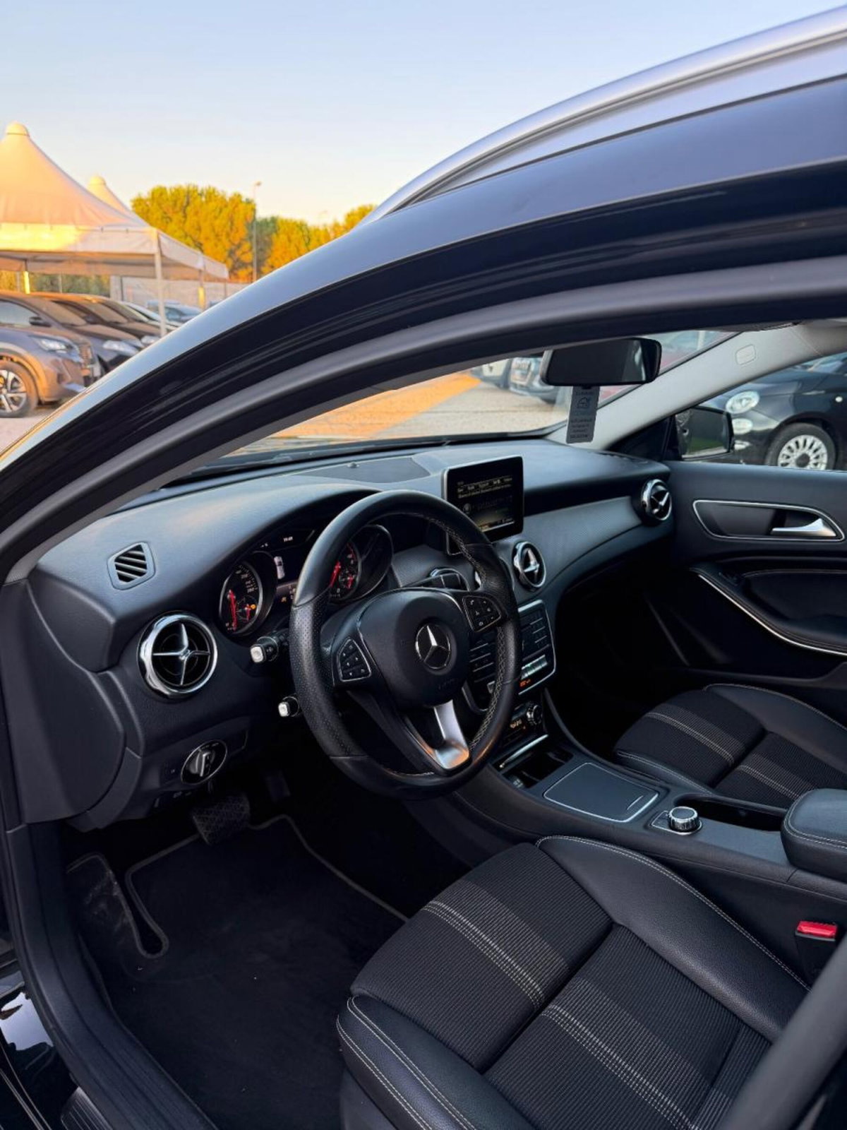 Mercedes-Benz GLA SUV 200 d Automatic Sport (12)
