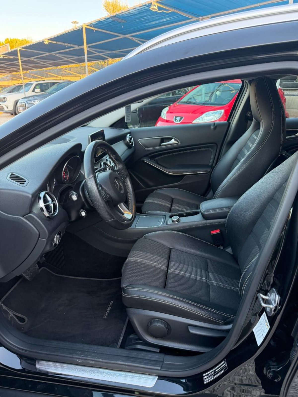 Mercedes-Benz GLA SUV 200 d Automatic Sport (13)