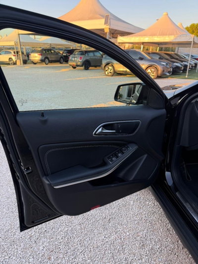 Mercedes-Benz GLA SUV 200 d Automatic Sport (15)