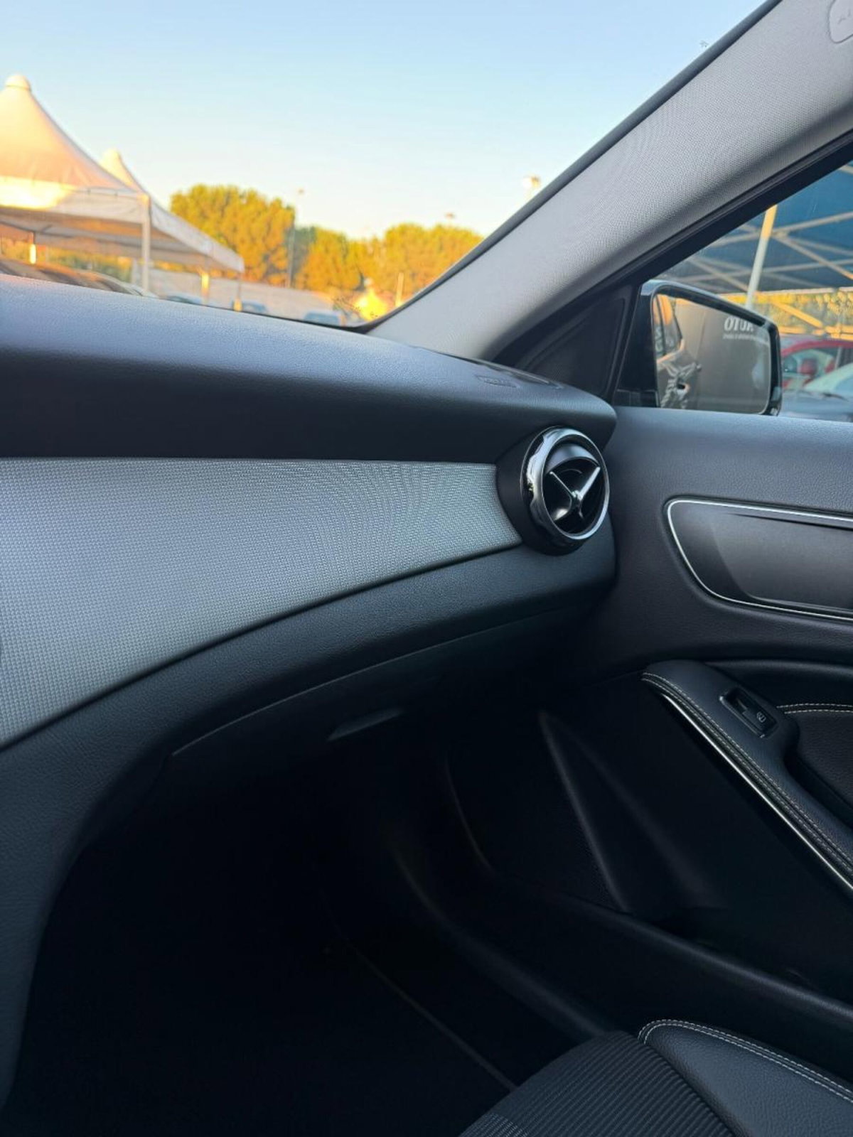Mercedes-Benz GLA SUV 200 d Automatic Sport (18)