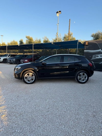 Mercedes-Benz GLA SUV 200 d Automatic Sport (3)
