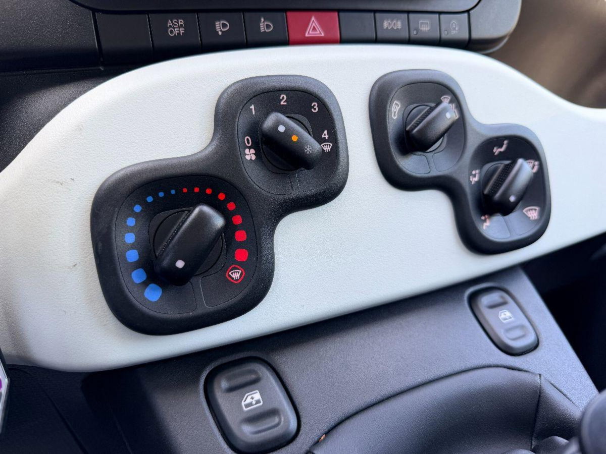 Fiat Panda 1.0 firefly hybrid s&s 70cv 5p.ti (14)
