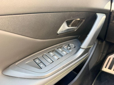 Peugeot 408 58,2 kWh GT (15)