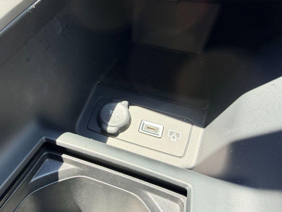 Peugeot 408 58,2 kWh GT (18)