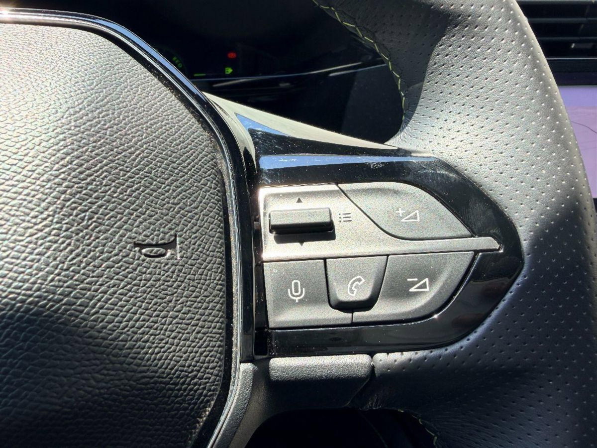 Peugeot 408 58,2 kWh GT (20)