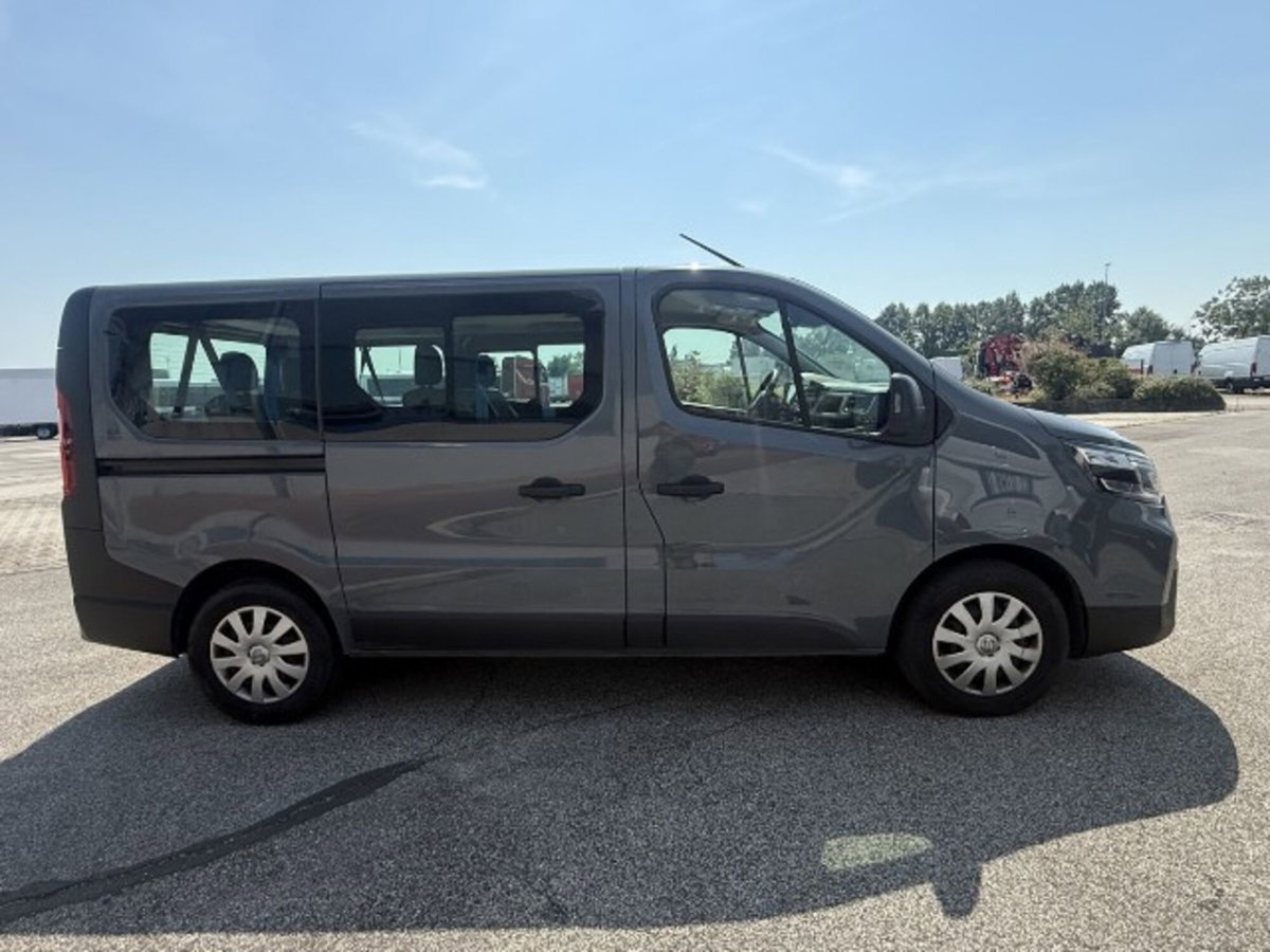 Nissan Primastar bus 2.0 dci 110cv S&S L1H1 Tekna 9p.ti (5)