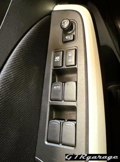 Suzuki Swift 1.2 Hybrid Top (17)