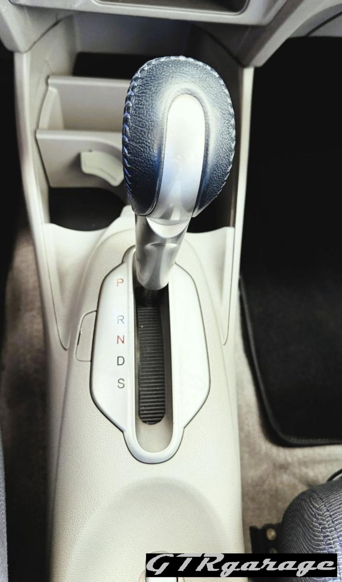 Honda Insight Executive (9)