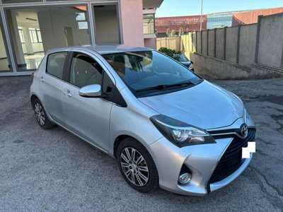 Toyota Yaris 1.D-4D 5 porte Active (3)
