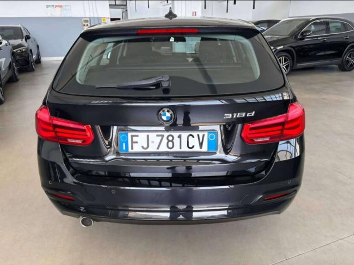 BMW Serie 3 Touring 318d  Business Advantage (5)