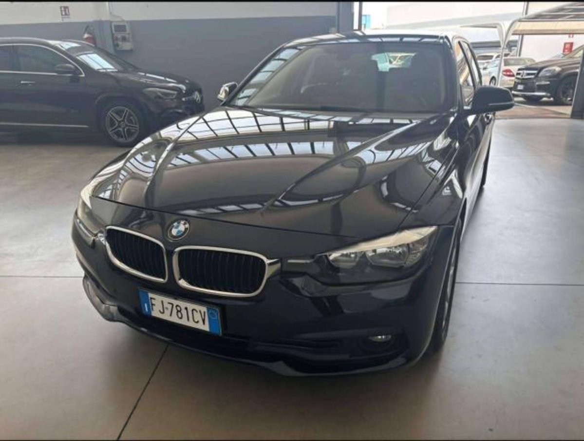BMW Serie 3 Touring 318d  Business Advantage (7)