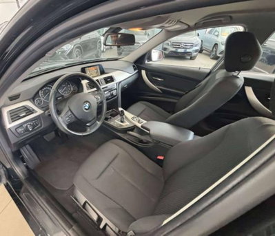 BMW Serie 3 Touring 318d  Business Advantage (8)