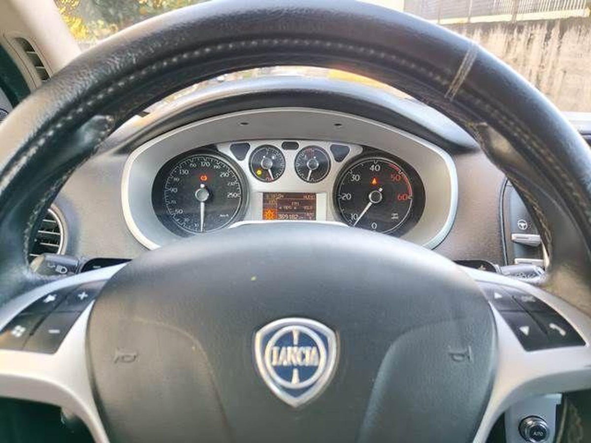 Lancia Delta 1.6 MJT DPF Selectronic Platinum (10)