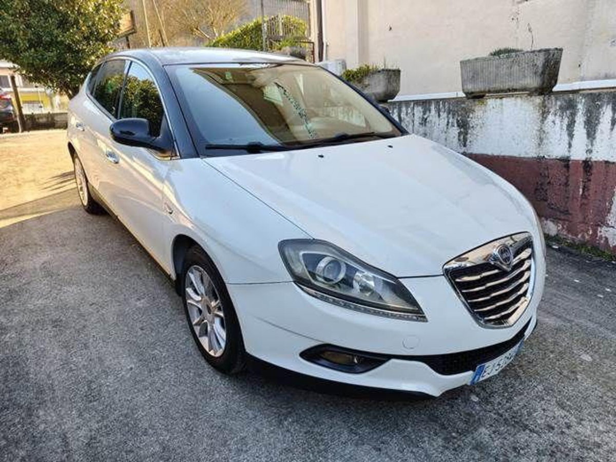 Lancia Delta 1.6 MJT DPF Selectronic Platinum (13)