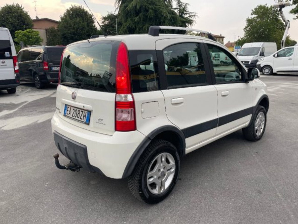 Fiat Panda 1.3 MJT 16V 4x4 (3)
