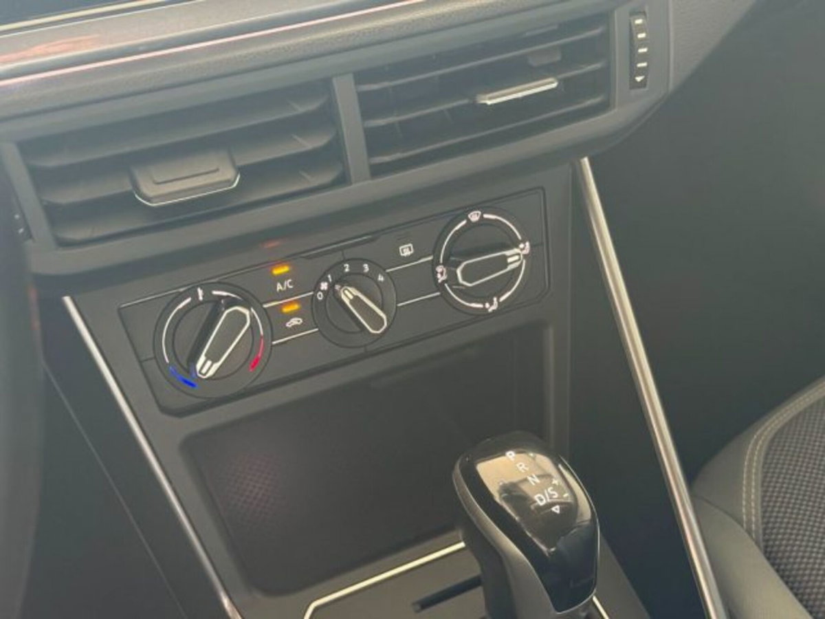 Volkswagen Polo 1.0 TSI 110 CV DSG Style (13)