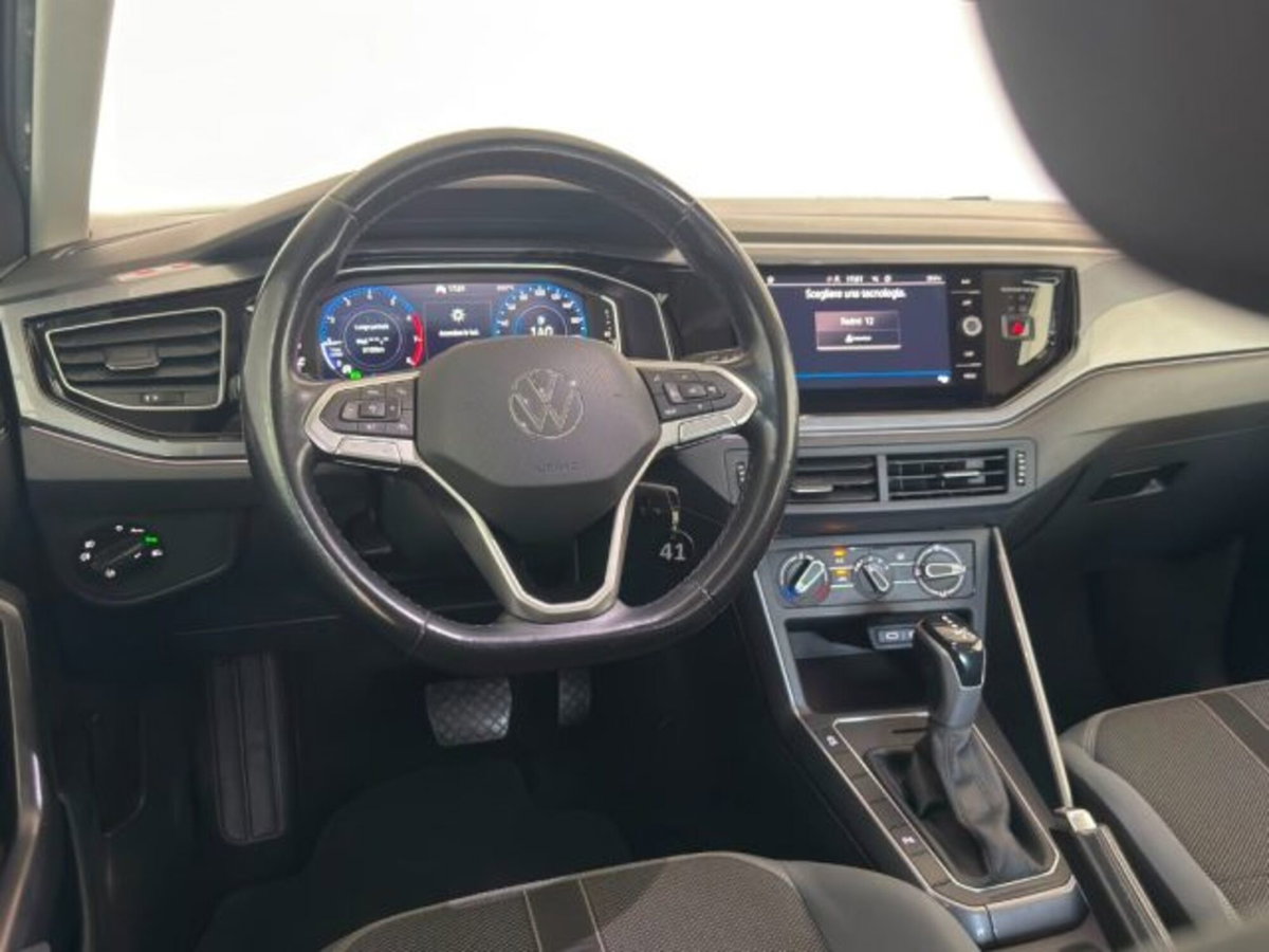 Volkswagen Polo 1.0 TSI 110 CV DSG Style (9)