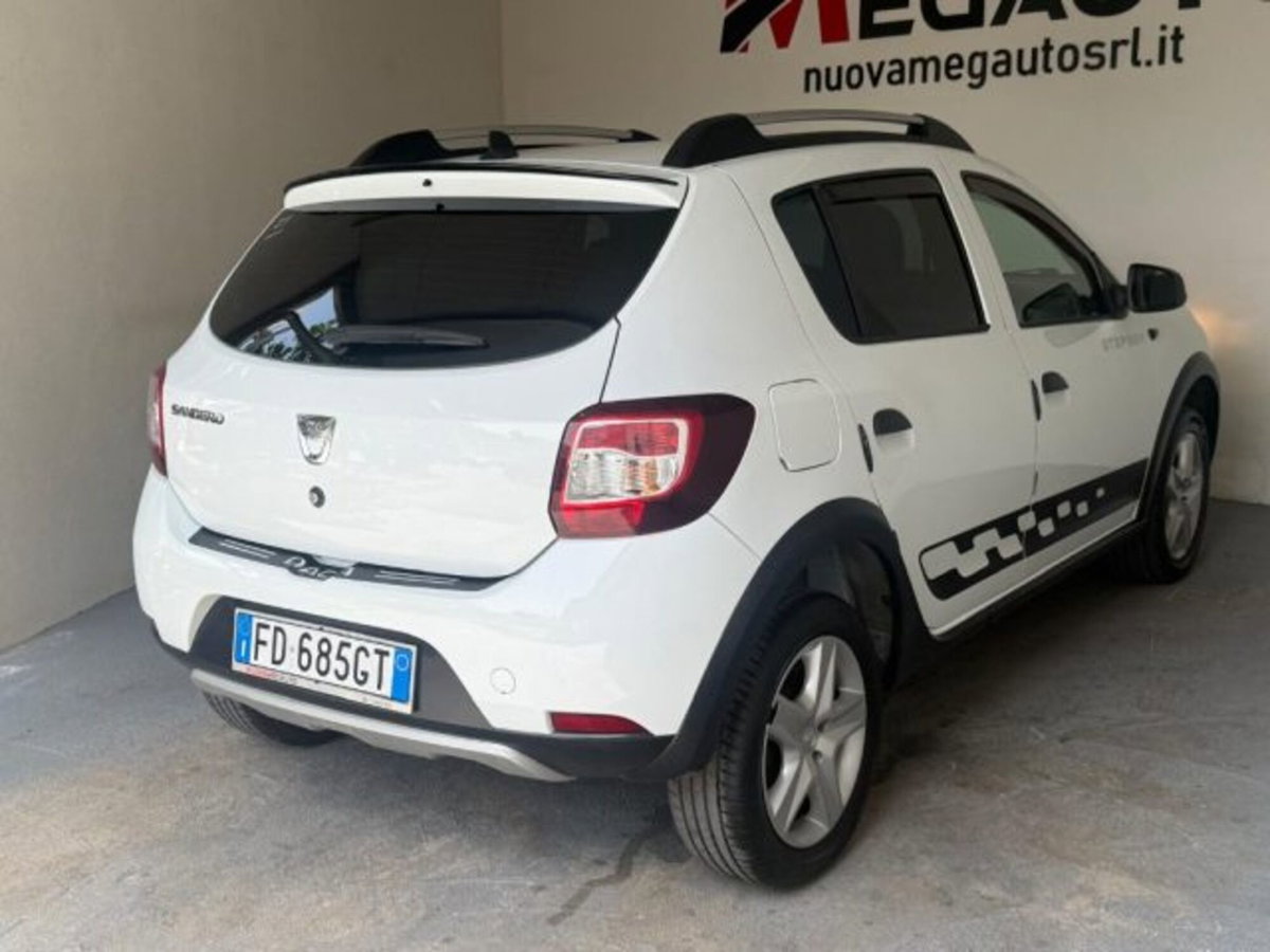 Dacia Sandero Stepway 1.5 dCi 8V 90CV (5)