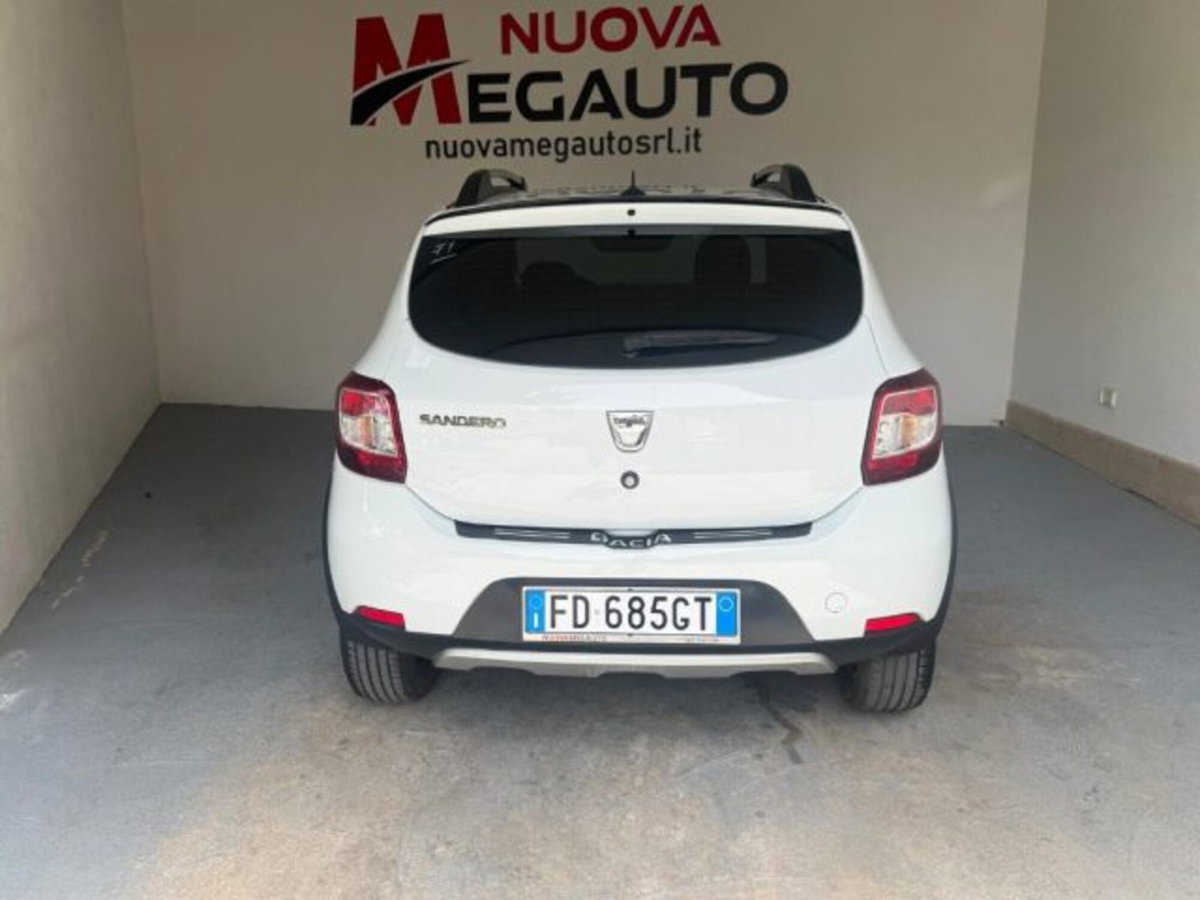 Dacia Sandero Stepway 1.5 dCi 8V 90CV (6)