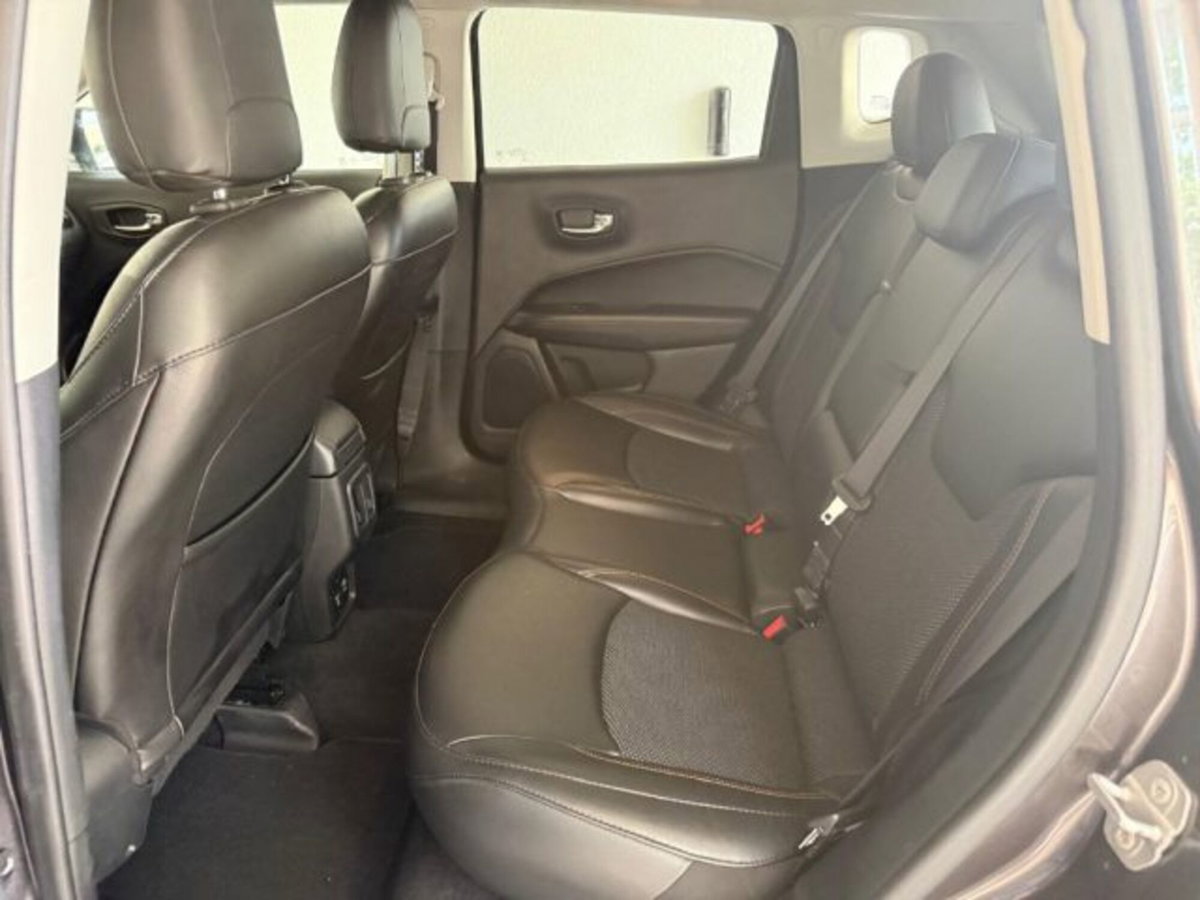 Jeep Compass 2.0 Multijet II aut. 4WD Limited (9)