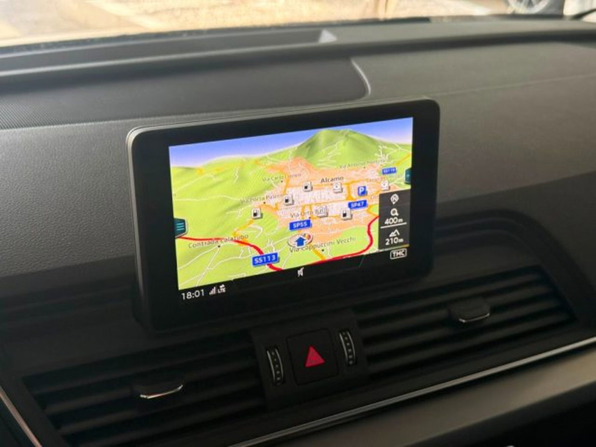 Audi Q5 2.0 TDI 190 CV quattro S tronic Sport (11)