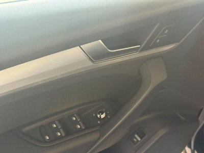 Audi Q5 2.0 TDI 190 CV quattro S tronic Sport (8)