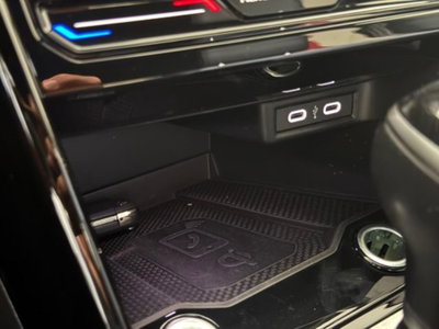 Volkswagen T-Roc 2.0 tdi R-Line 4motion 150cv dsg (13)