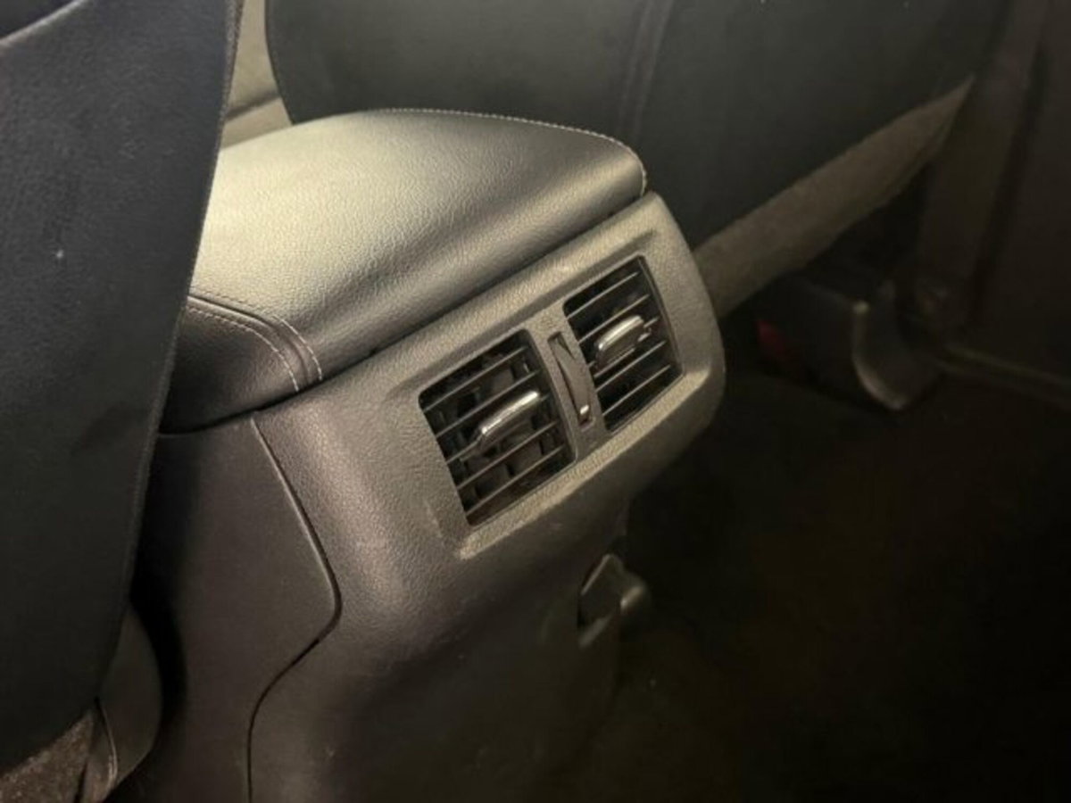 Mercedes-Benz Classe X Pick-up 350 d 4Matic Progressive (10)