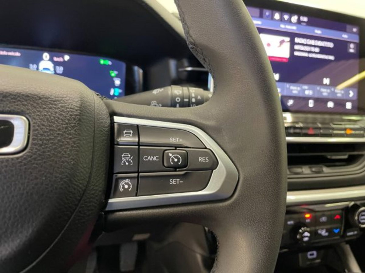 Jeep Compass 1.3 T4 190CV PHEV AT6 4xe Limited (19)