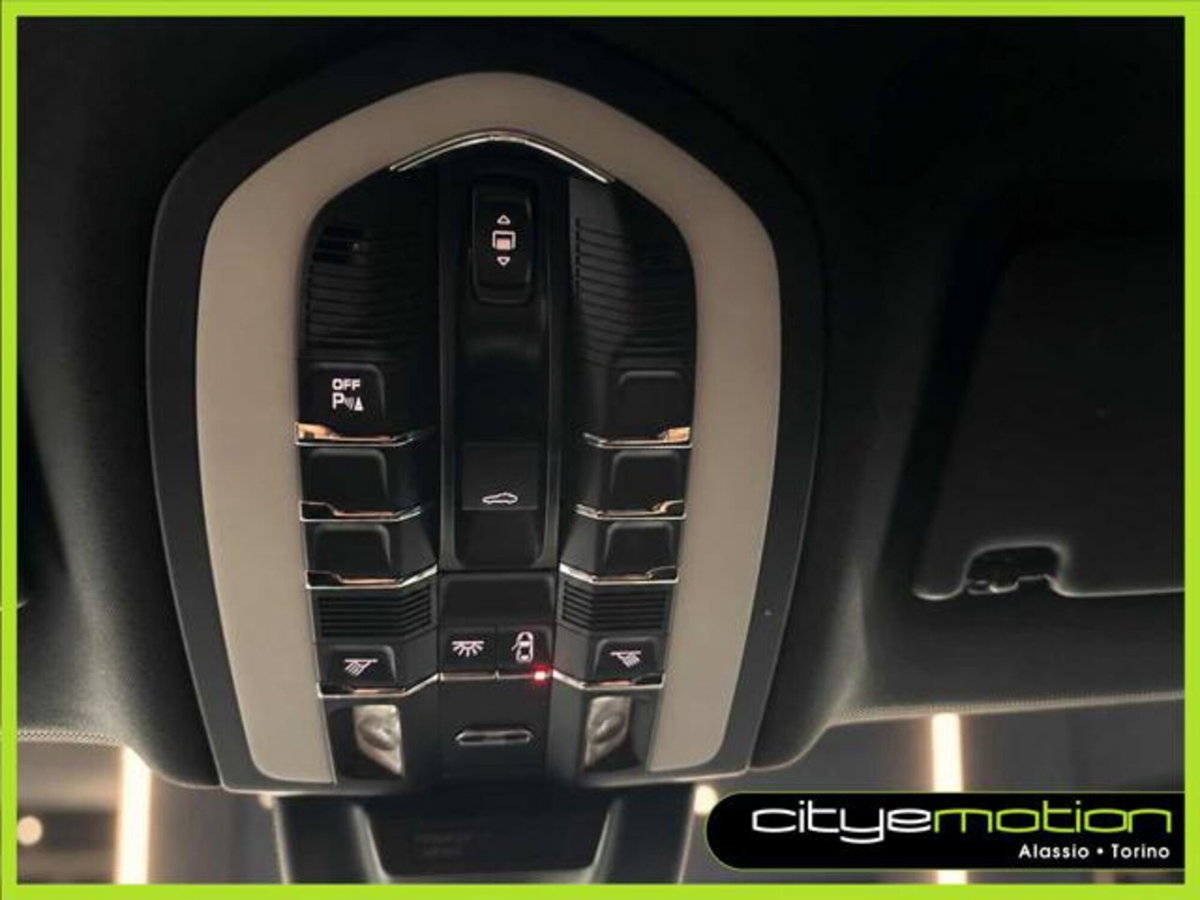 Porsche Macan 2.0 (13)