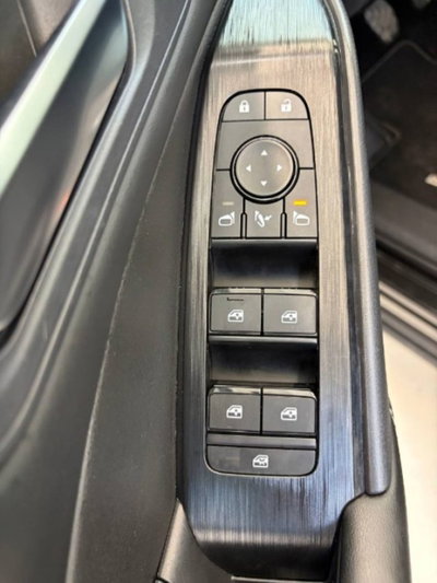 Nissan Qashqai 1.3 mhev Tekna 2wd 140cv (19)