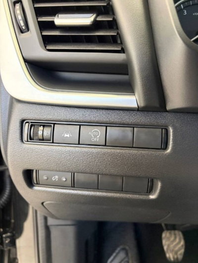 Nissan Qashqai 1.3 mhev Tekna 2wd 140cv (20)