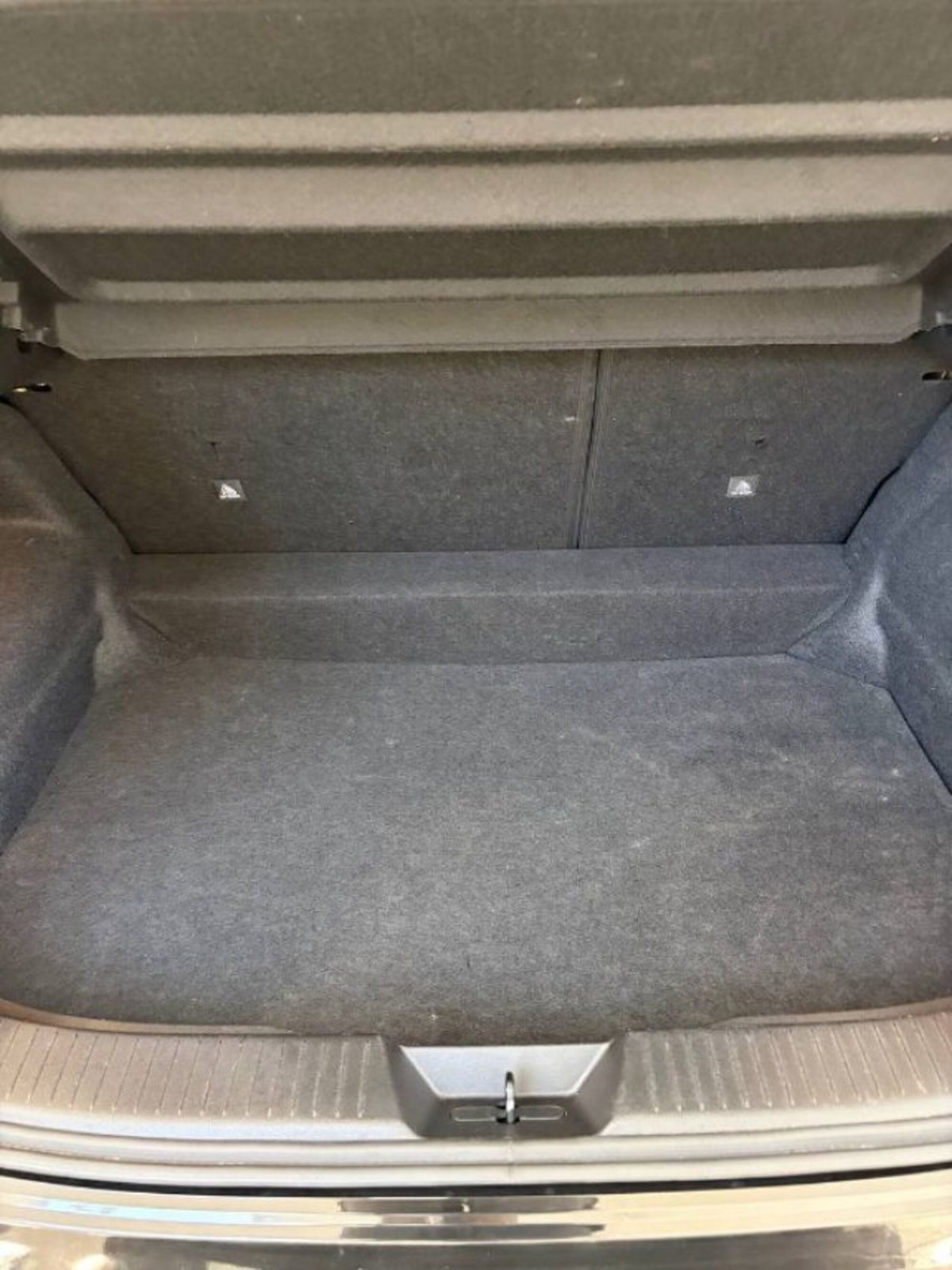 Nissan Qashqai 1.3 mhev Tekna 2wd 140cv (8)