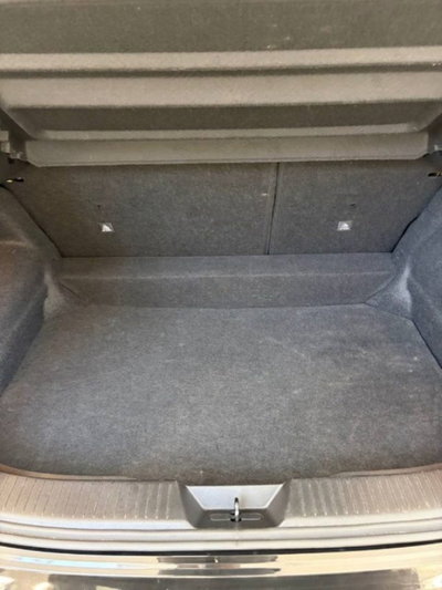 Nissan Qashqai 1.3 mhev Tekna 2wd 140cv (8)