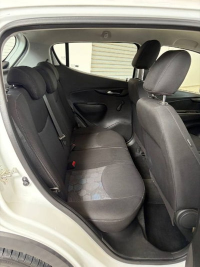 Opel Karl Rocks 1.0 73 CV (13)