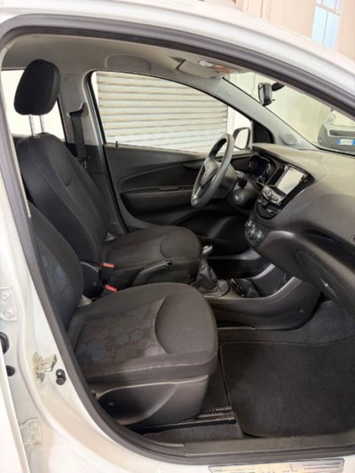 Opel Karl Rocks 1.0 73 CV (14)