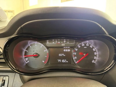 Opel Karl Rocks 1.0 73 CV (17)