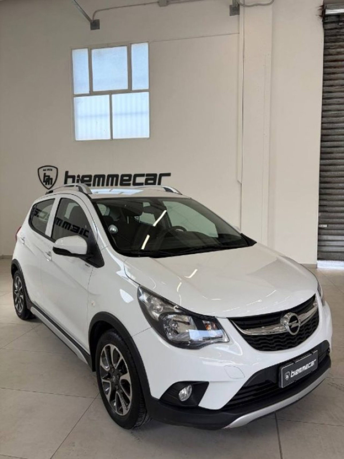Opel Karl Rocks 1.0 73 CV (2)