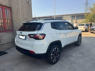 Jeep Compass 1.3 T4 190CV PHEV AT6 4xe Limited (5)