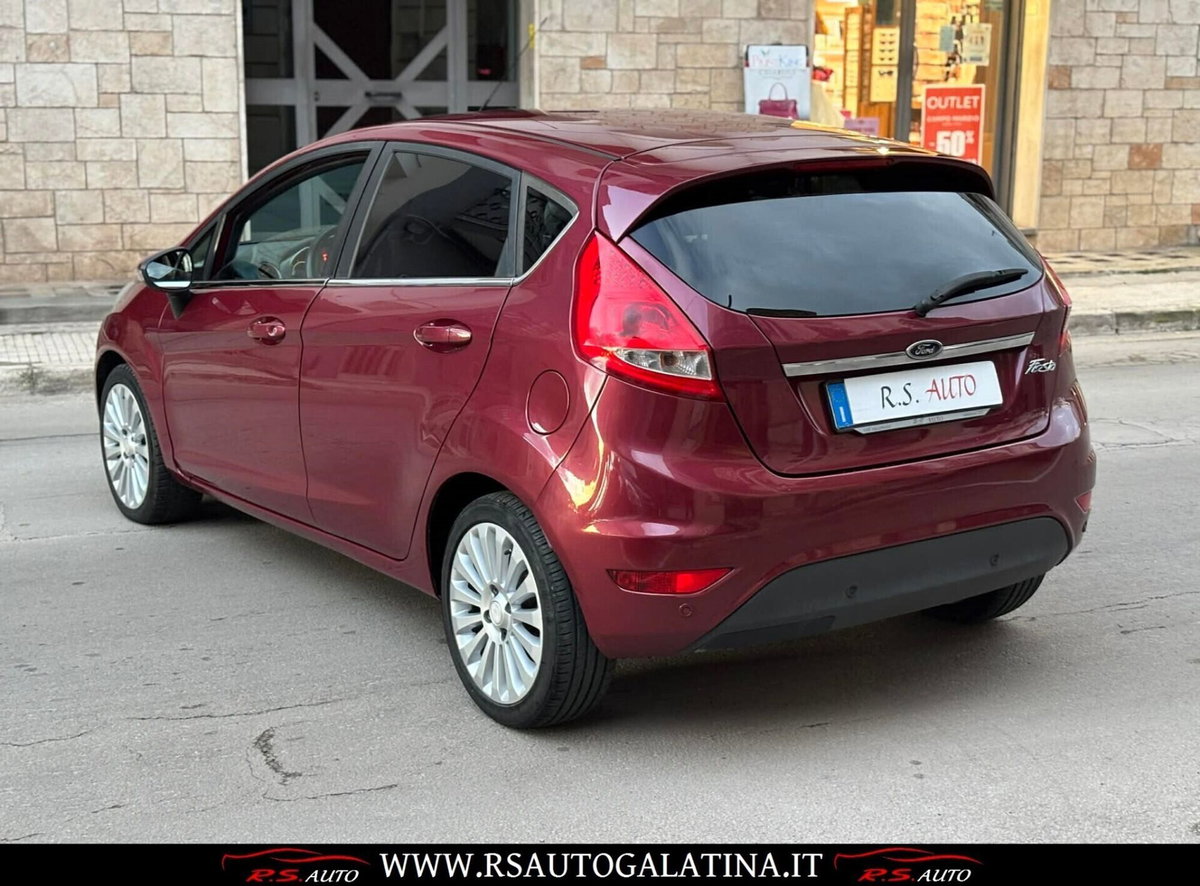 Ford Fiesta 1.4 5 porte Bz.- GPL Titanium (3)