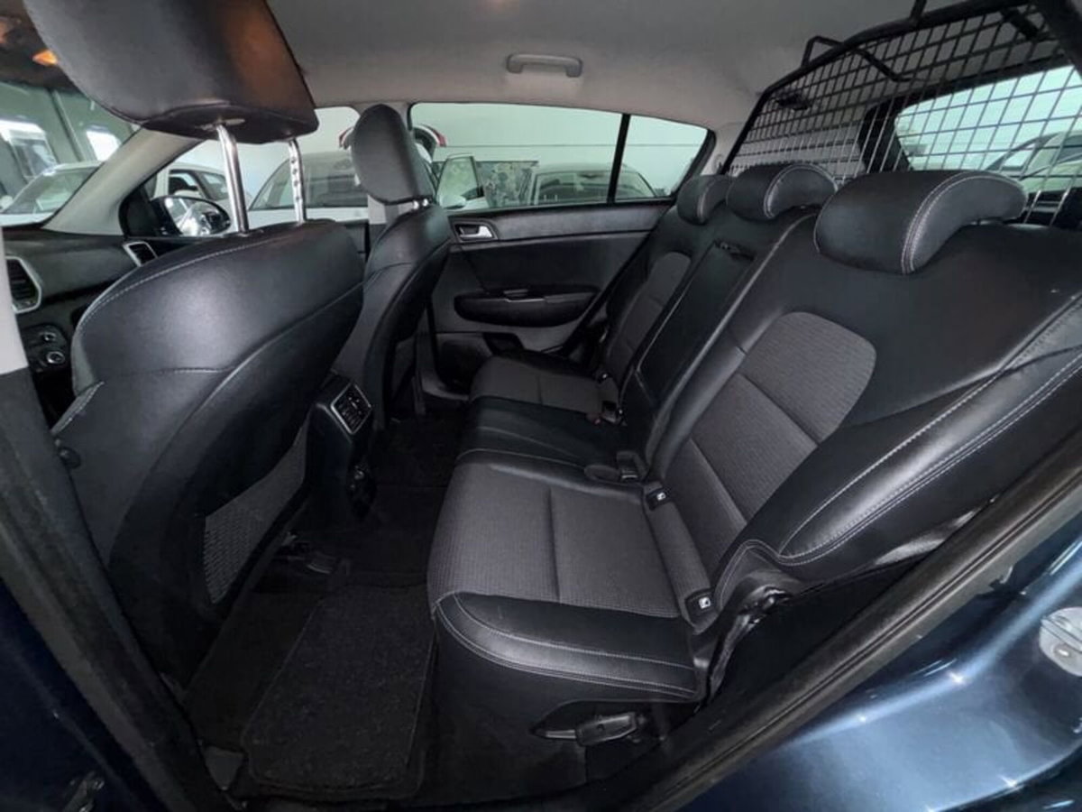 Kia Sportage 1.6 CRDI 115 CV 2WD Style (12)