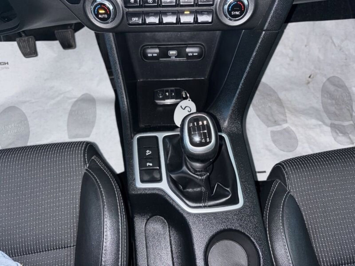 Kia Sportage 1.6 CRDI 115 CV 2WD Style (15)