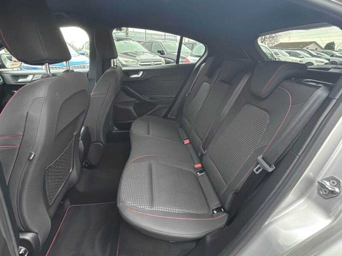 Ford Focus 1.0 EcoBoost Hybrid 155 CV 5p. ST-Line X (12)