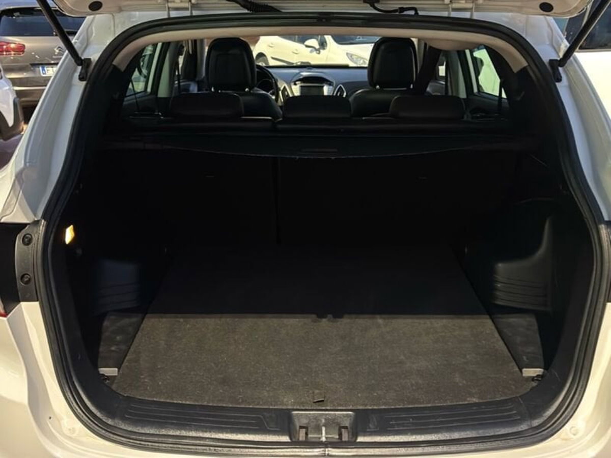 Hyundai ix35 2.0 CRDi 4WD Classic (9)