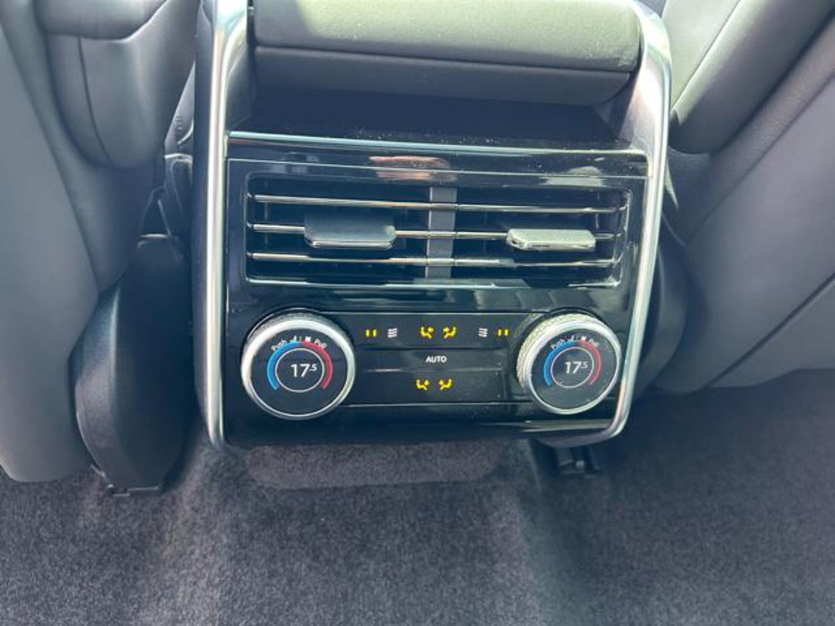 Land Rover Range Rover 3.0D l6 HSE (8)