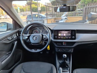 Skoda Kamiq 1.0 TSI 110 CV Dark Shade (14)